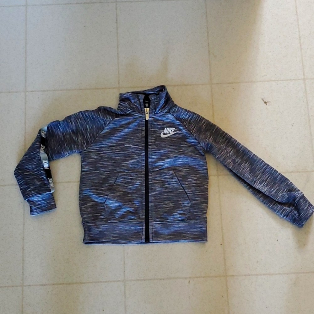 Nike  sweater